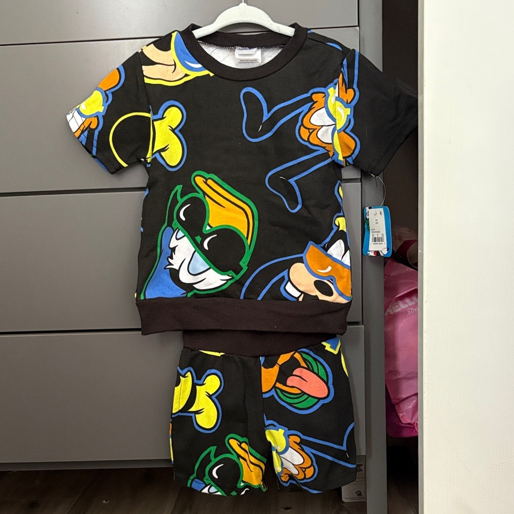 Disney Mickey Mouse and Friends Black Graphic Character Set